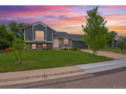5832 S Netherland Circle