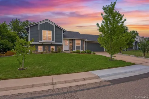 5832 S Netherland Circle