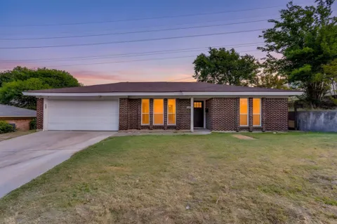 332 W Hallmark Drive