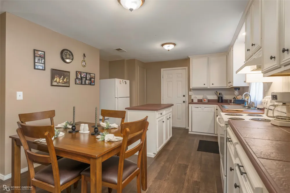 10461 Jersey Gold Road Keithville, LA 71047