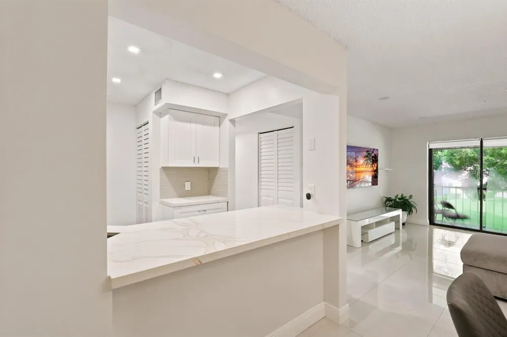 609 SEA PINE WAY #F2 