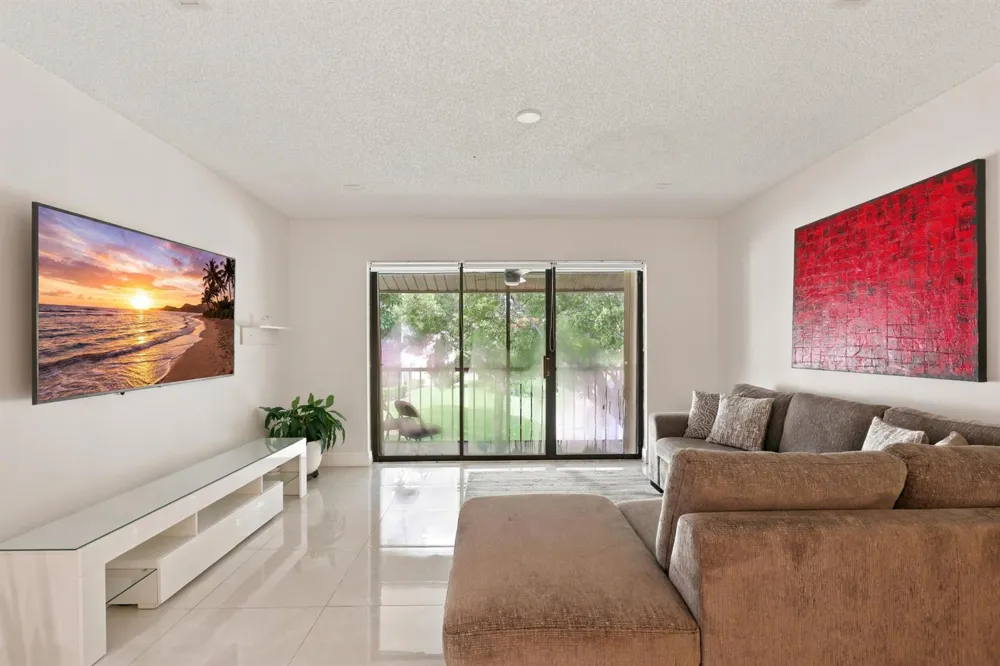 609 SEA PINE WAY #F2 