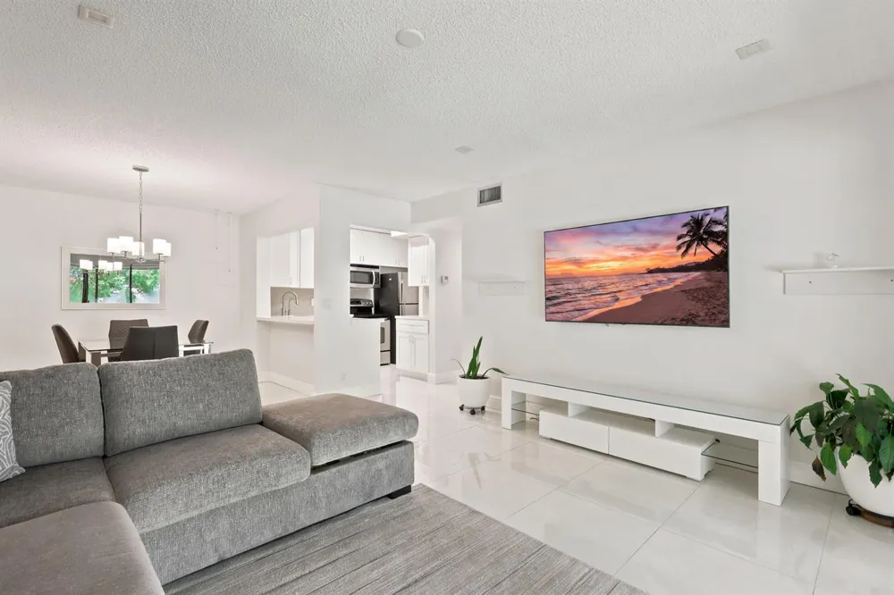 609 SEA PINE WAY #F2 