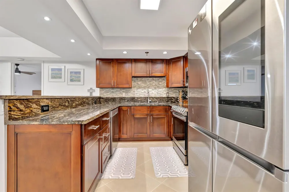 176 HELIOS #108 Jupiter, FL 33477
