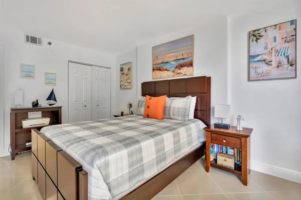176 HELIOS #108 Jupiter, FL 33477