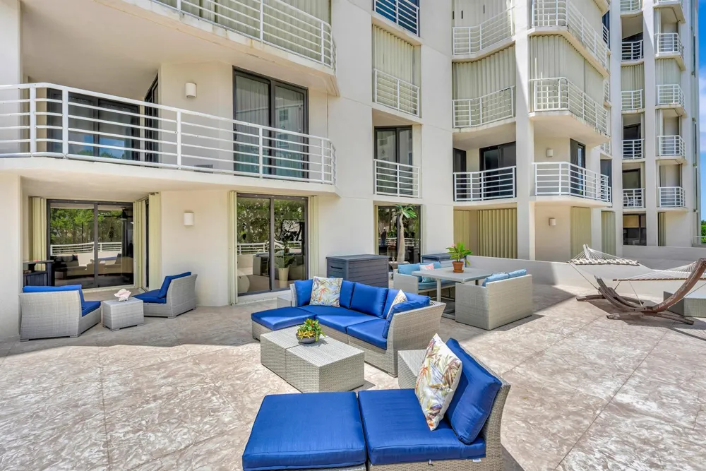 176 HELIOS #108 Jupiter, FL 33477