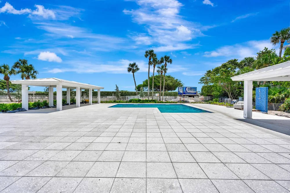 176 HELIOS #108 Jupiter, FL 33477
