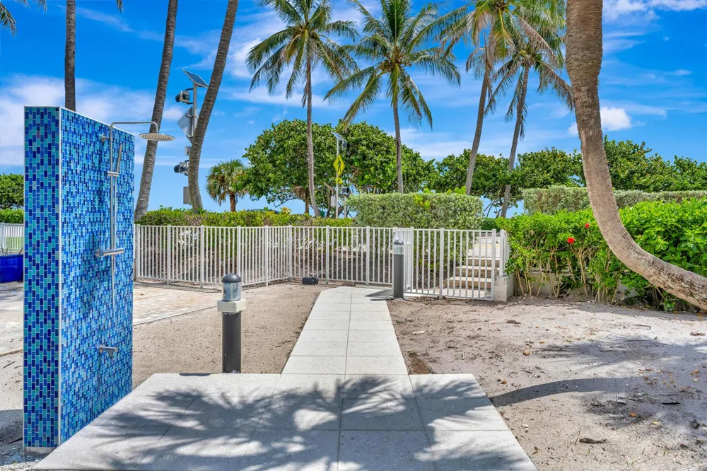 176 HELIOS #108 Jupiter, FL 33477