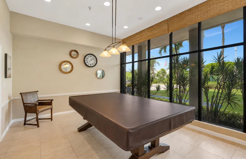 176 HELIOS #108 Jupiter, FL 33477