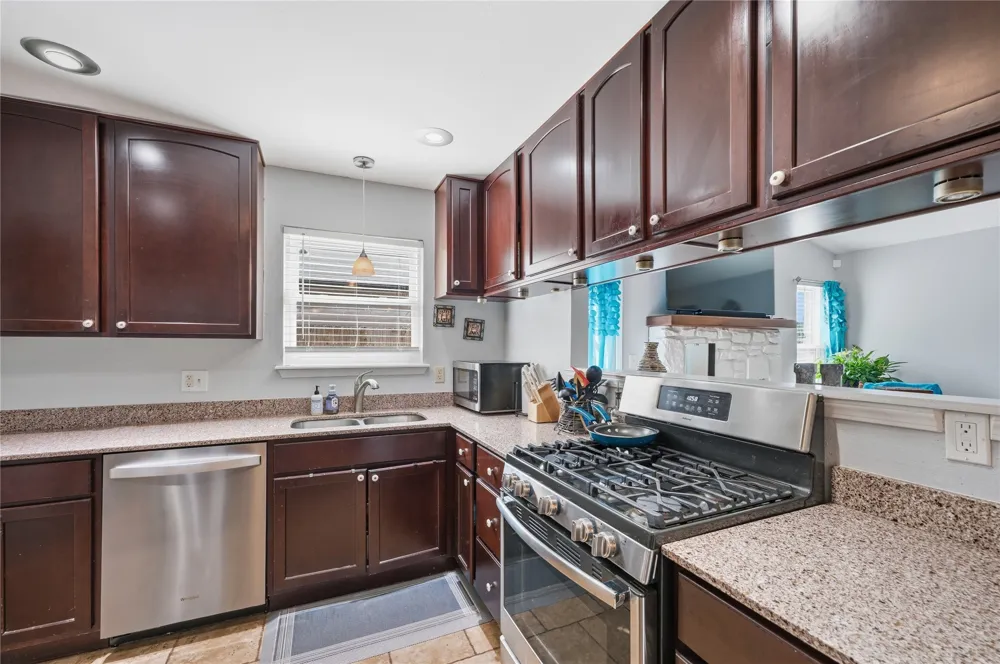 1270 E 140th Place Glenpool, OK 74033