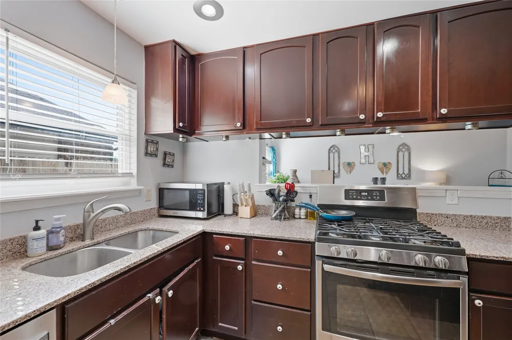 1270 E 140th Place Glenpool, OK 74033