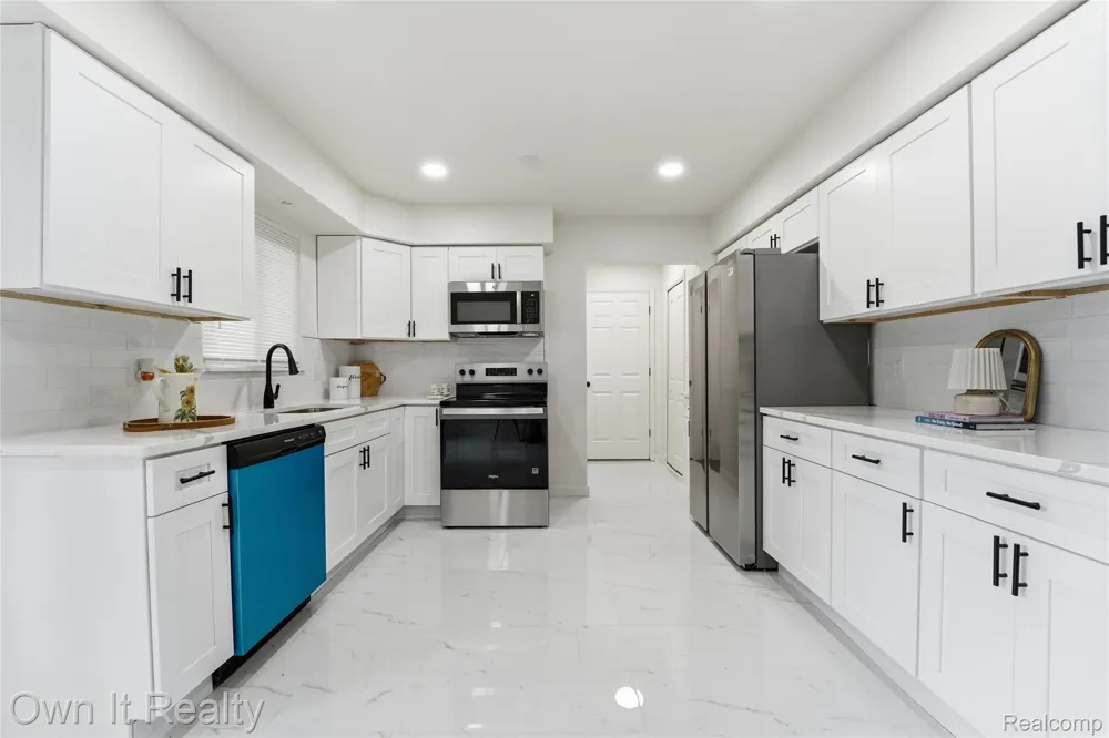 2971 Sleaford Drive Waterford Charter Township, MI 48329