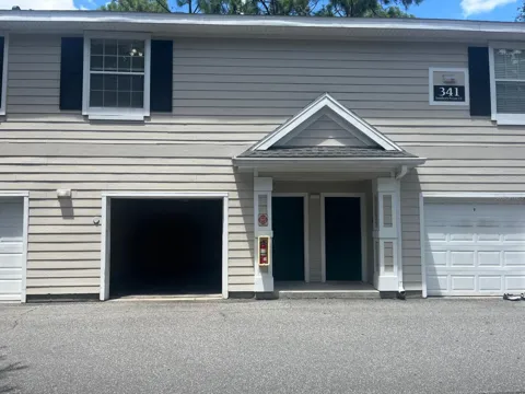341 SOUTHERN PECAN CIRCLE #201