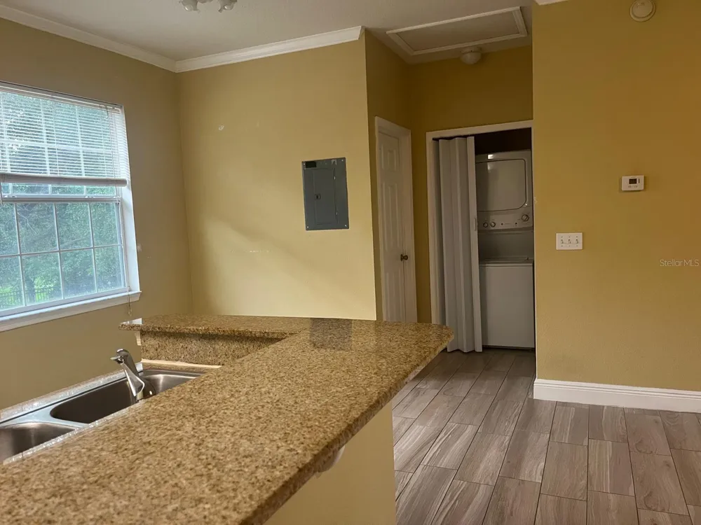 341 SOUTHERN PECAN CIRCLE #201 Winter Garden, FL 34787