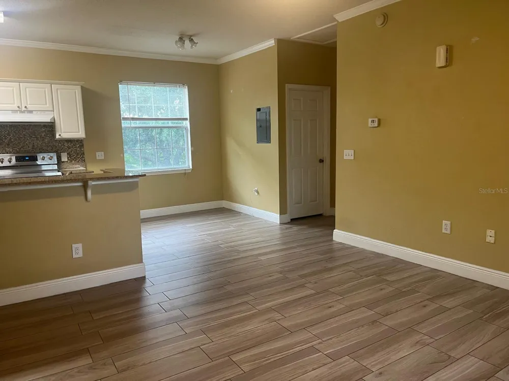 341 SOUTHERN PECAN CIRCLE #201 Winter Garden, FL 34787