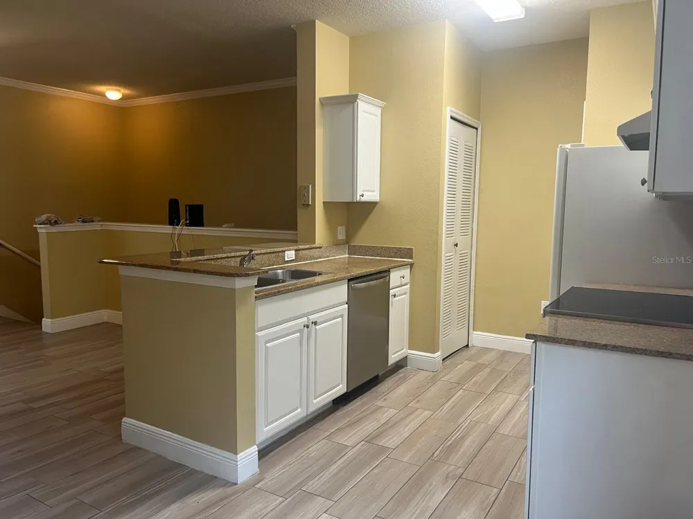 341 SOUTHERN PECAN CIRCLE #201 Winter Garden, FL 34787