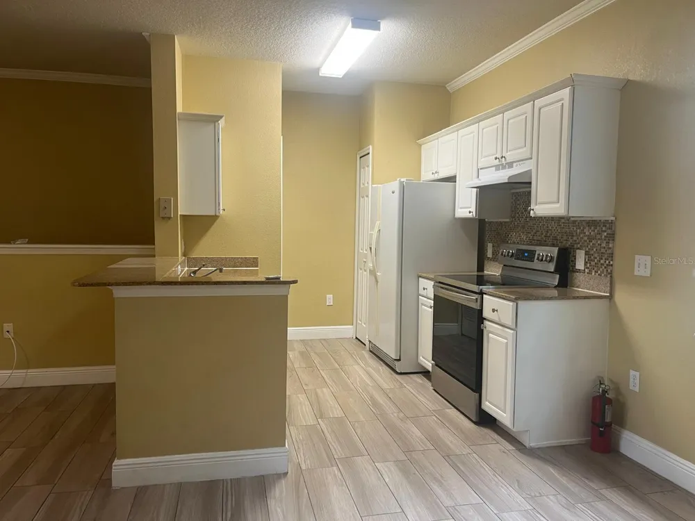 341 SOUTHERN PECAN CIRCLE #201 Winter Garden, FL 34787
