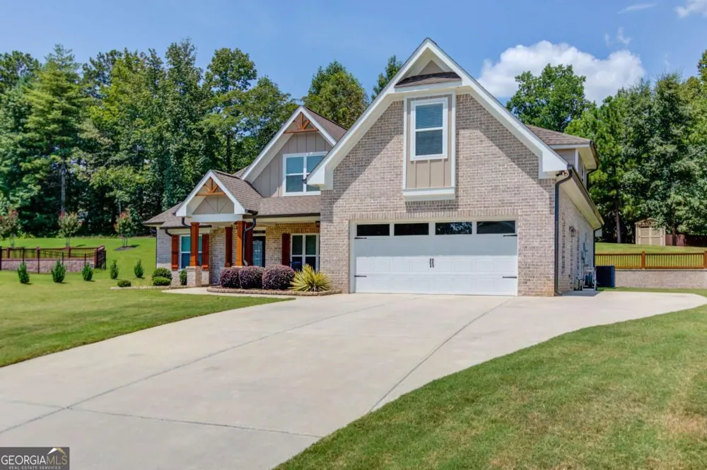 222 Ivey DR Bethlehem, GA 30620