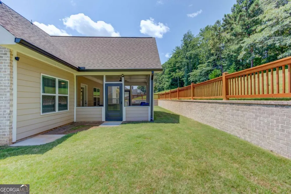 222 Ivey DR Bethlehem, GA 30620