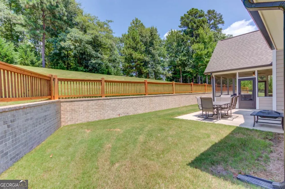 222 Ivey DR Bethlehem, GA 30620
