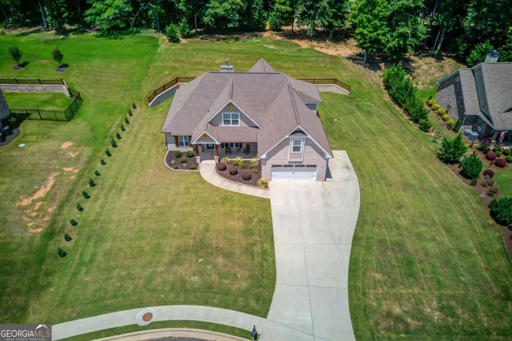 222 Ivey DR Bethlehem, GA 30620