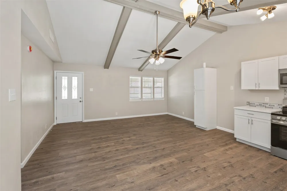 110 Meadowood Road Enchanted Oaks, TX 75156