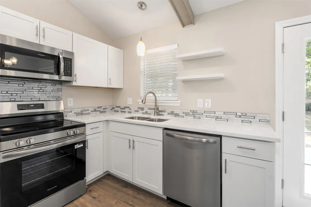 110 Meadowood Road Enchanted Oaks, TX 75156