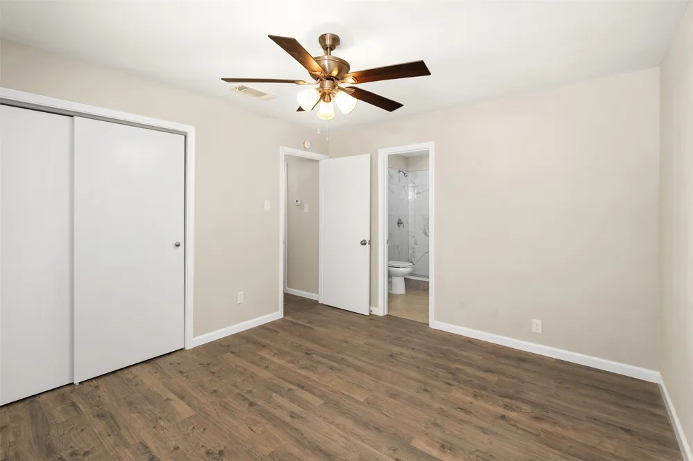110 Meadowood Road Enchanted Oaks, TX 75156