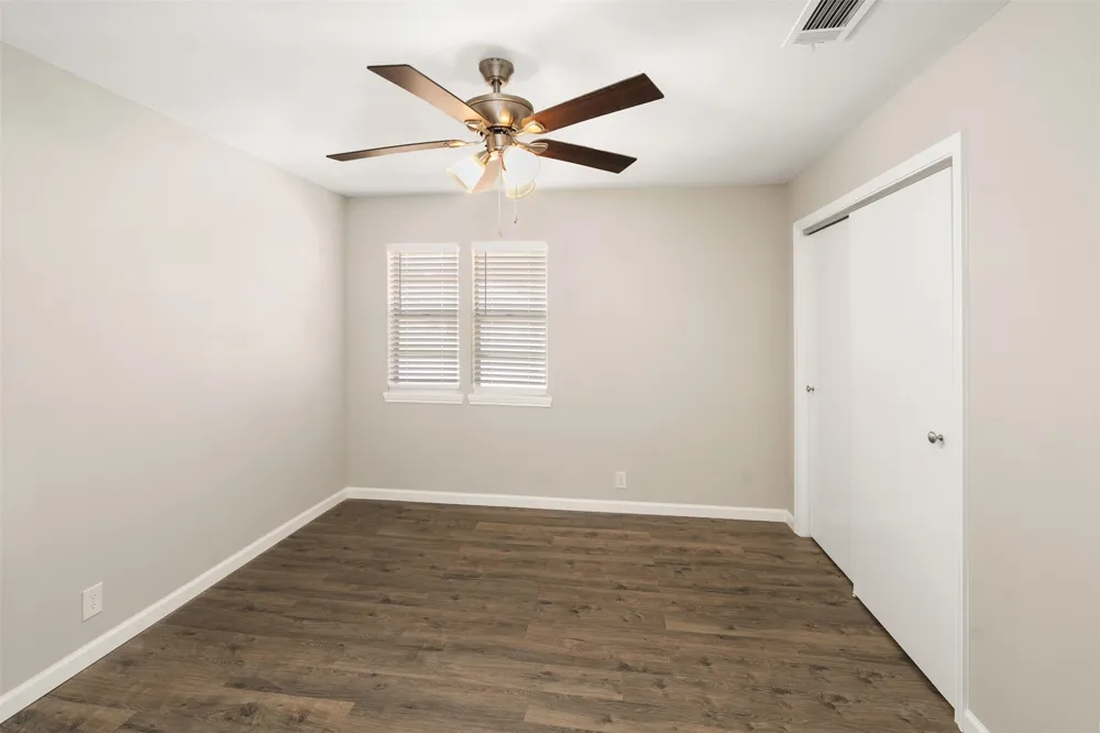 110 Meadowood Road Enchanted Oaks, TX 75156
