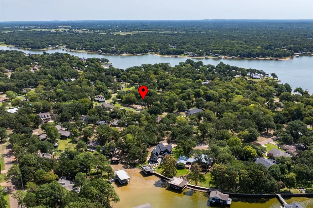 110 Meadowood Road Enchanted Oaks, TX 75156