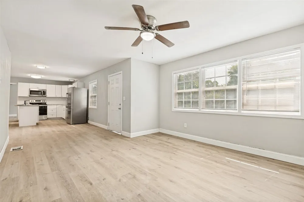 422 Stone Street Mineola, TX 75773