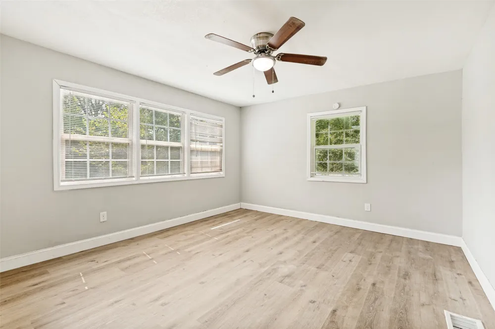 422 Stone Street Mineola, TX 75773