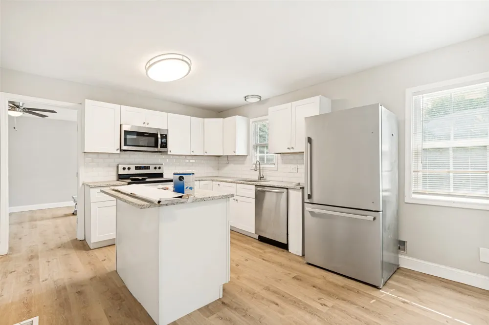 422 Stone Street Mineola, TX 75773