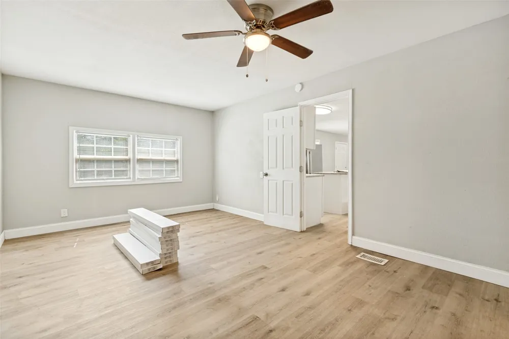 422 Stone Street Mineola, TX 75773