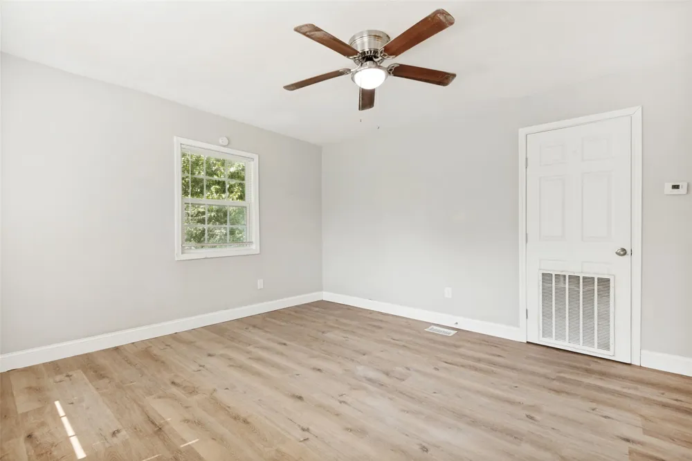 422 Stone Street Mineola, TX 75773