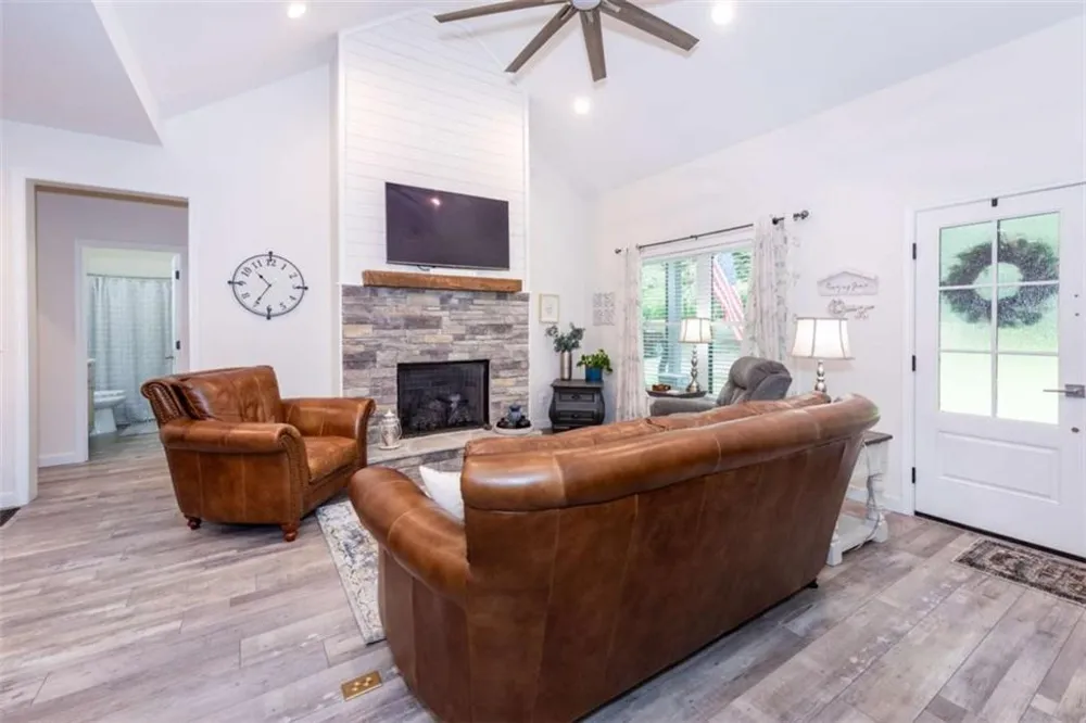 4973 Yukon Road Ellijay, GA 30536