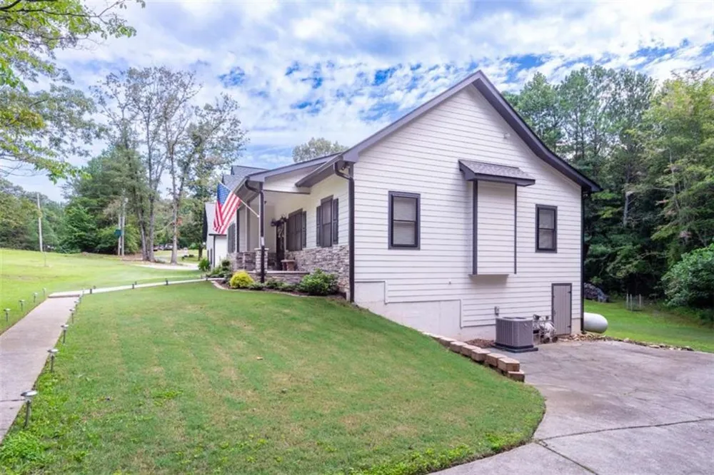 4973 Yukon Road Ellijay, GA 30536