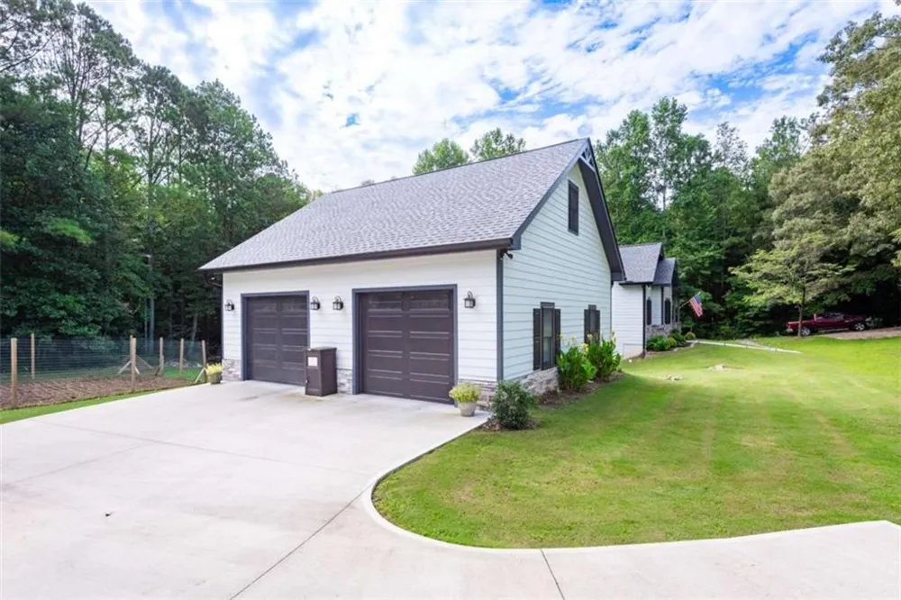 4973 Yukon Road Ellijay, GA 30536