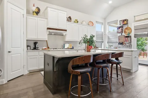 1605 Lavender Lane