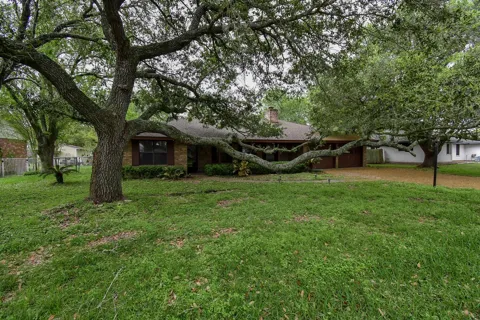 718 Partridge Lane