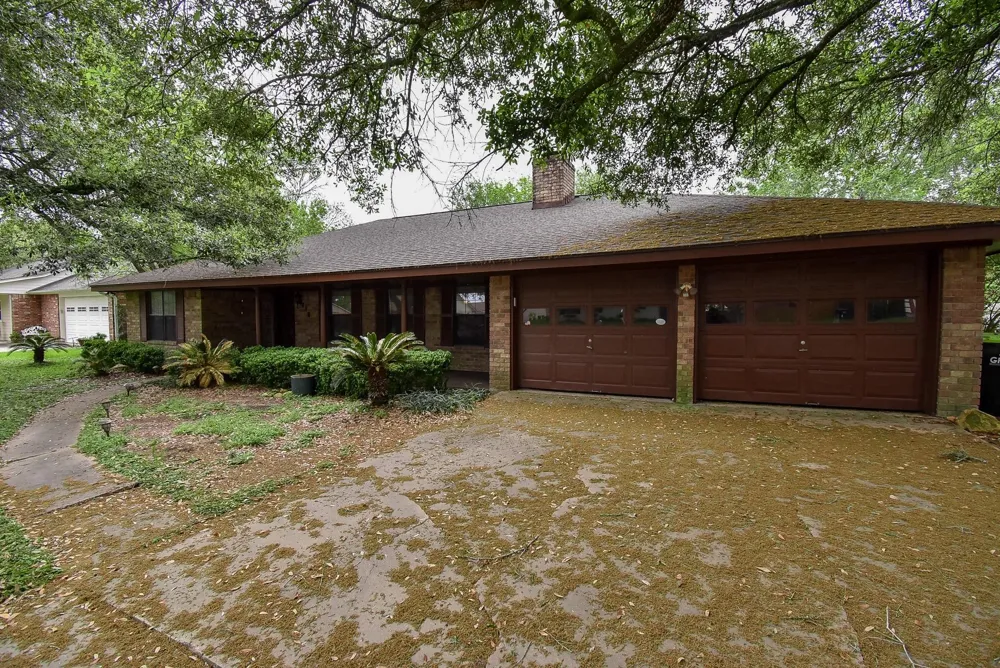 718 Partridge Lane Eagle Lake, TX 77434