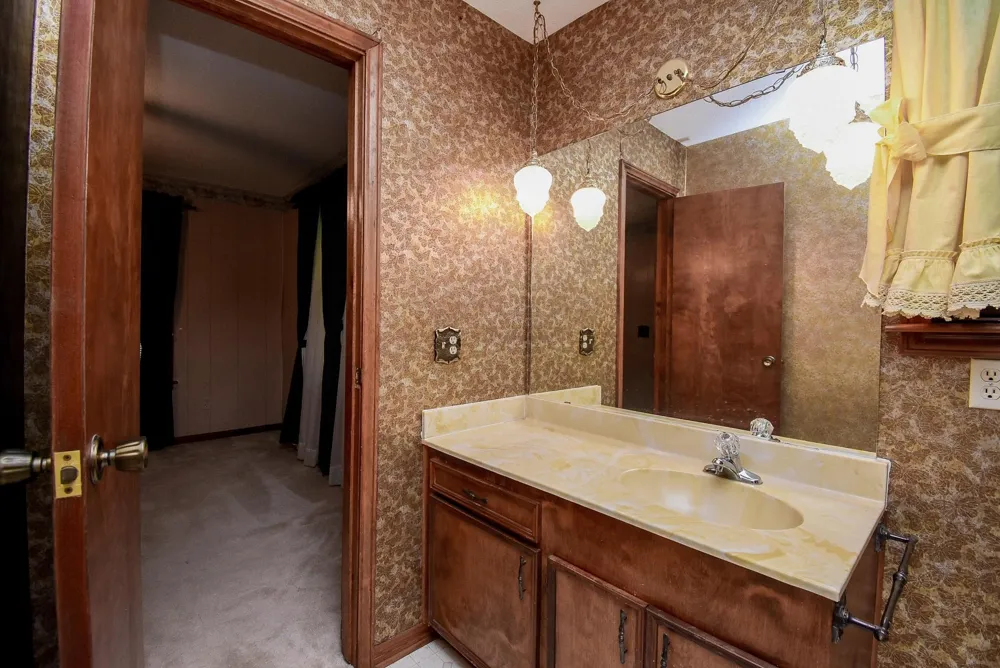 718 Partridge Lane Eagle Lake, TX 77434
