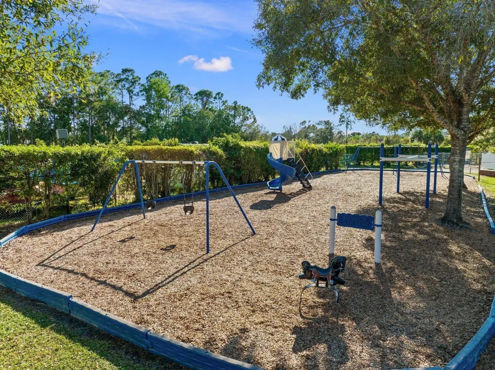 532 NE Canoe Park Circle Port St. Lucie, FL 34983
