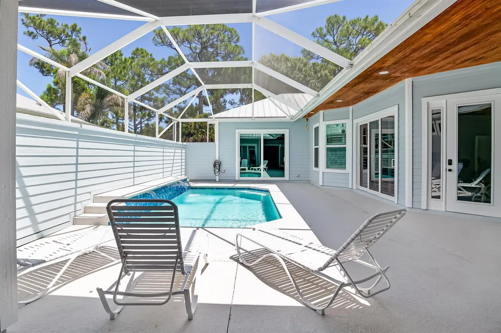 532 NE Canoe Park Circle Port St. Lucie, FL 34983