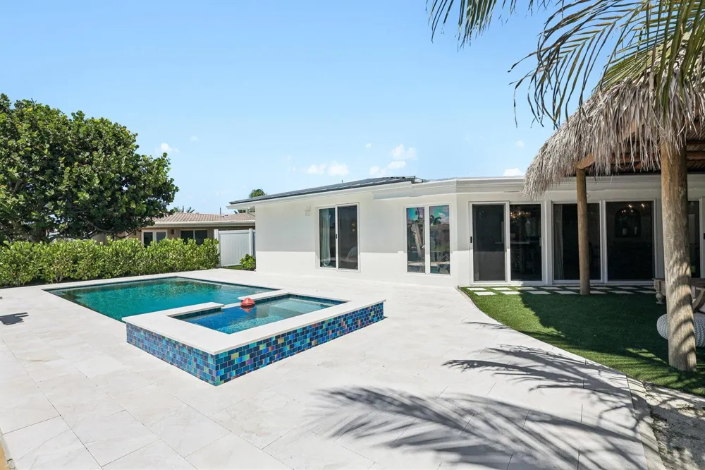 511 SE 9TH AVENUE Pompano Beach, FL 33060