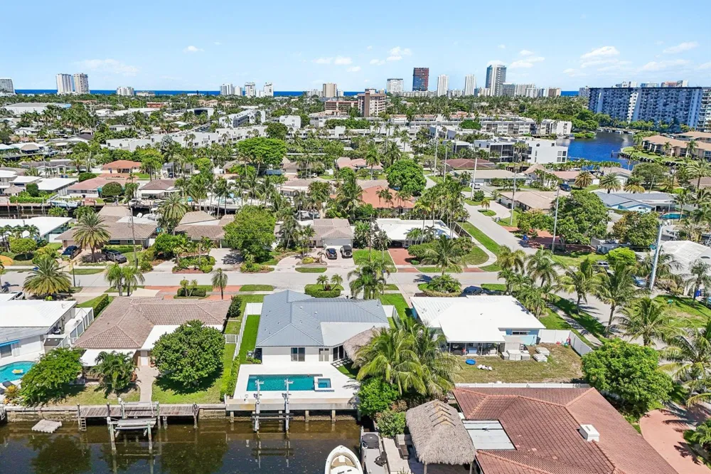 511 SE 9TH AVENUE Pompano Beach, FL 33060