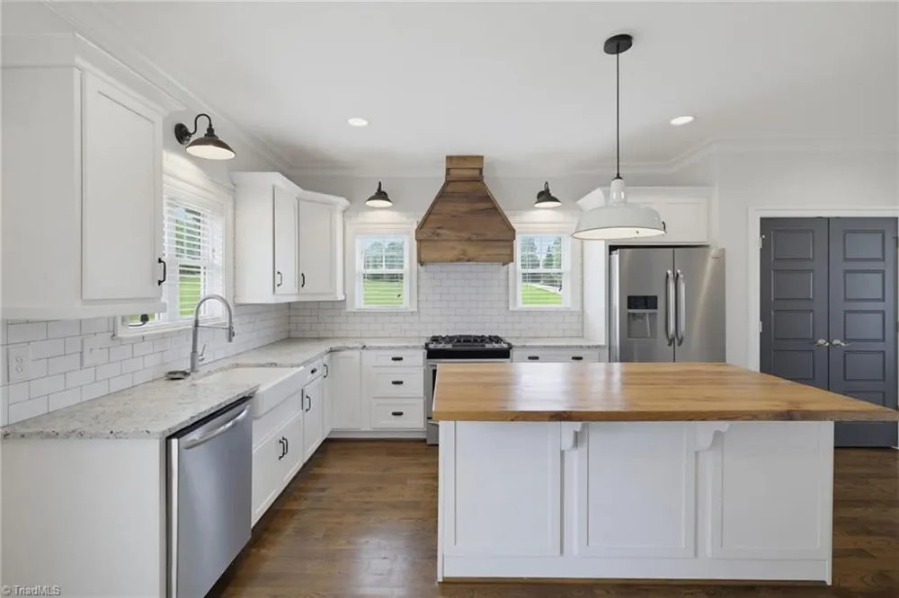 159 Windward Drive Stokesdale, NC 27357