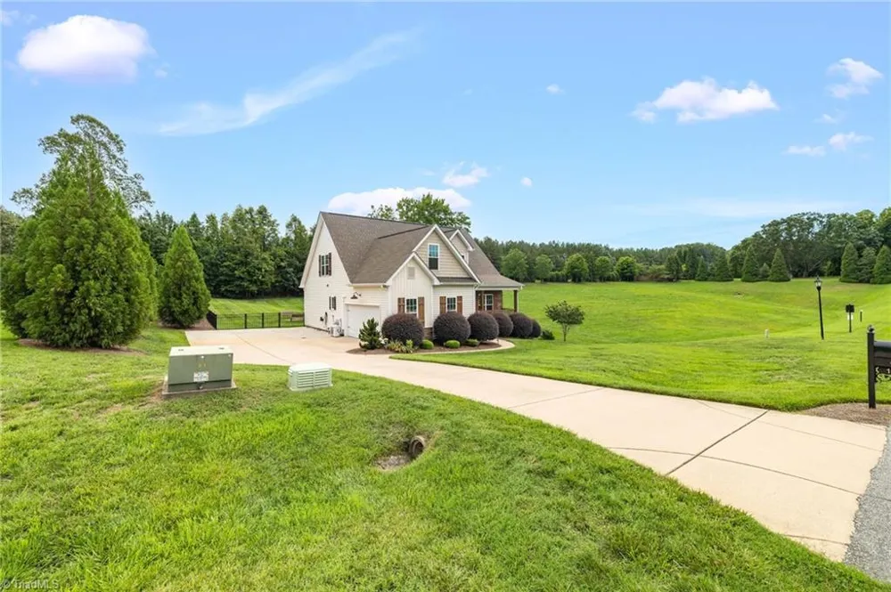 159 Windward Drive Stokesdale, NC 27357