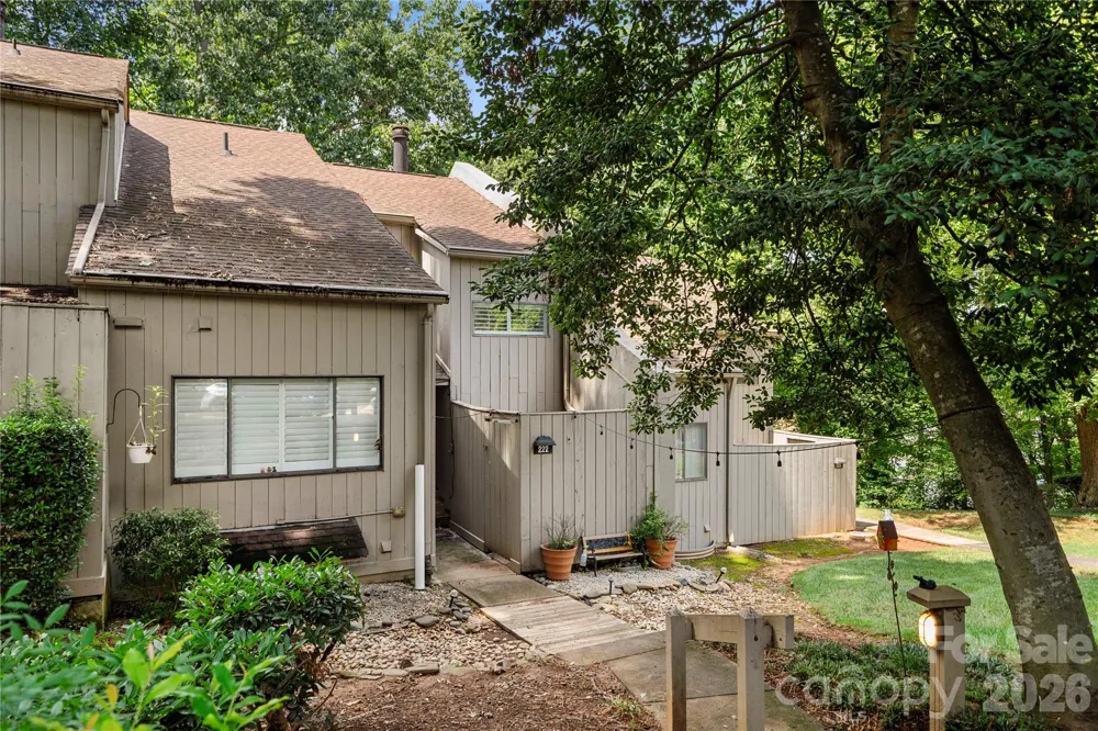 222 Riverview Terrace Lake Wylie, SC 29710
