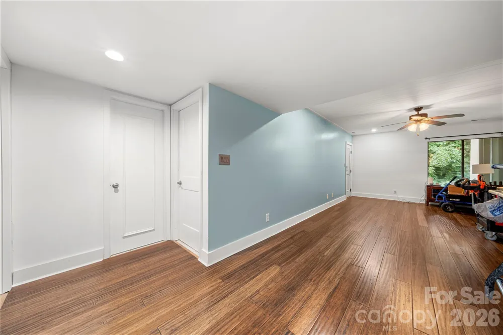 222 Riverview Terrace Lake Wylie, SC 29710